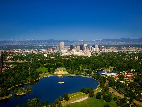 affluent areas in denver colorado skyline with buildings and houses and greenery